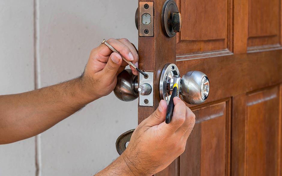 changer de serrure de porte Fosses