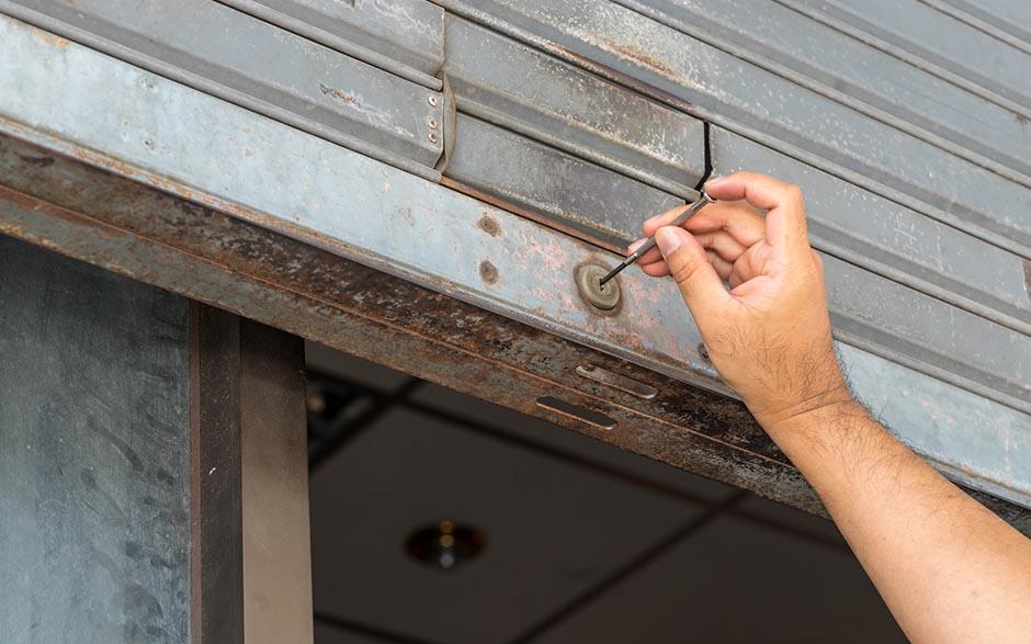 acquisition d'une porte-blindee d'appartement Arles